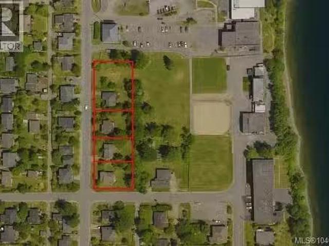 869 Alder St, Campbell River, BC, V9W 2P4 investment for sal.