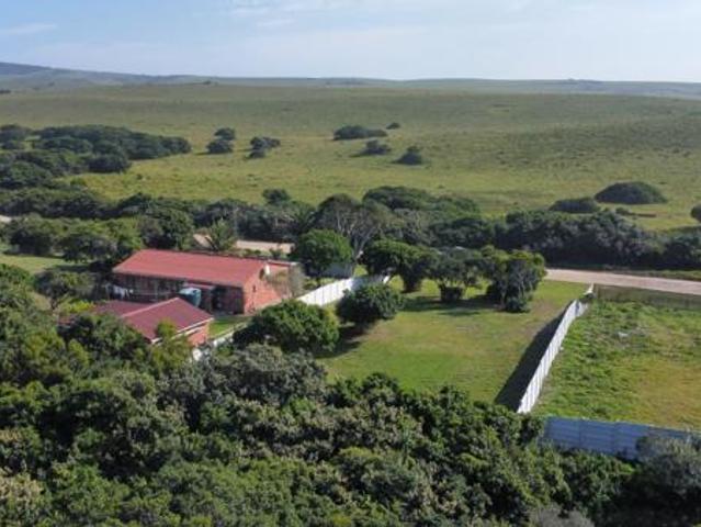 869 m² Land available in Cannon Rocks