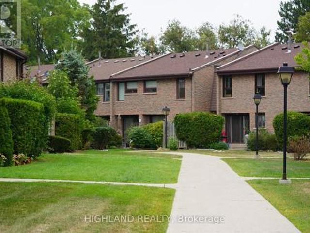 86 2605 Woodchester Drive, Mississauga, ON, L5K 2E3 townhouse for lease | Listing ID W13678 | Royal LePage