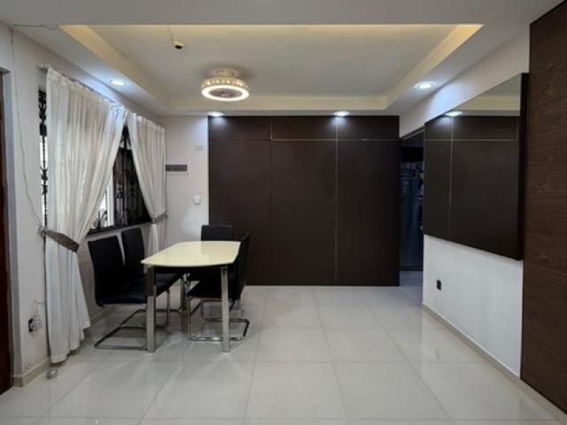 86 Telok Blangah Heights HDB Apartment For Sale, $699,999, 3 Bed 2 Bath 968 sqft $723.00 psf