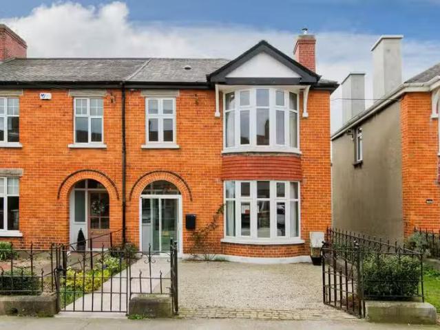 86 Wilfield Road, Sandymount, Dublin 4, D04X4H2 is for sale