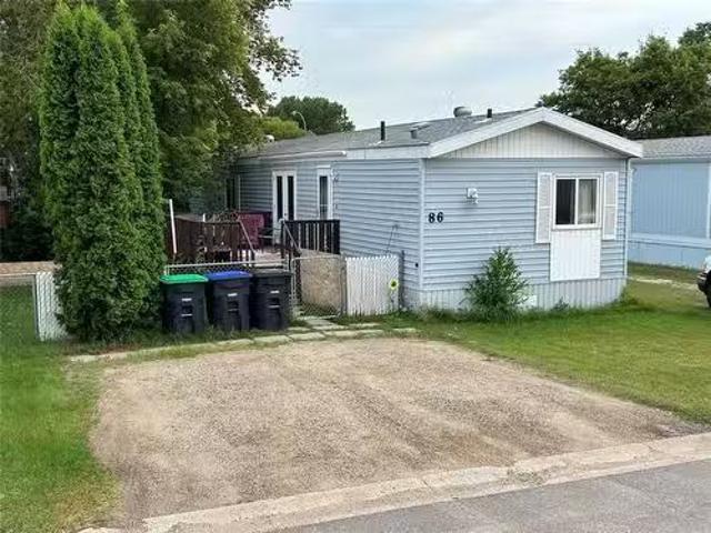 86 Highland Park Mobile Estates, Brandon, MB, R7C 0A8 house.