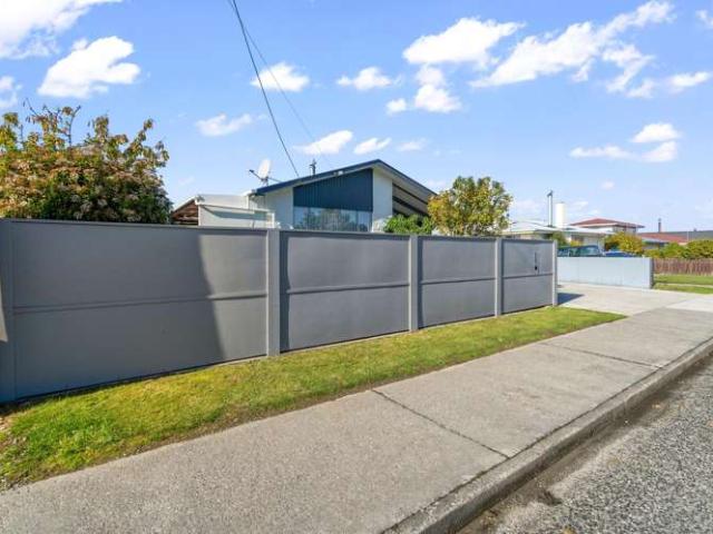 86 Robertson Street, Gore