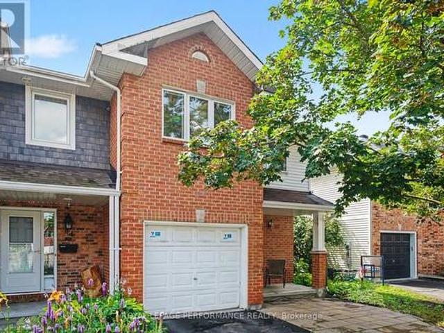 86 Royal Oak Court, Ottawa, ON, K1T 3P1 house for lease | Listing ID X13628 | Royal LePage