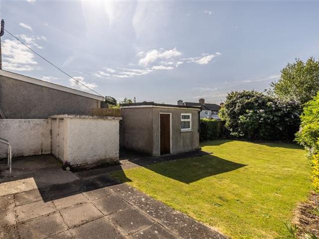 86 St Pappin Road, Glasnevin, Dublin 11 MOVEHOME ESTATE AGENTS 4925 MyHome. Ie Residential