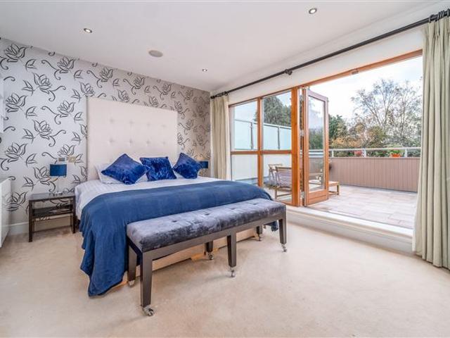 870,000 | 4 Cabinteely Wood, Cabinteely, Dublin 18 Property Options 4987 MyHome. Ie Residential