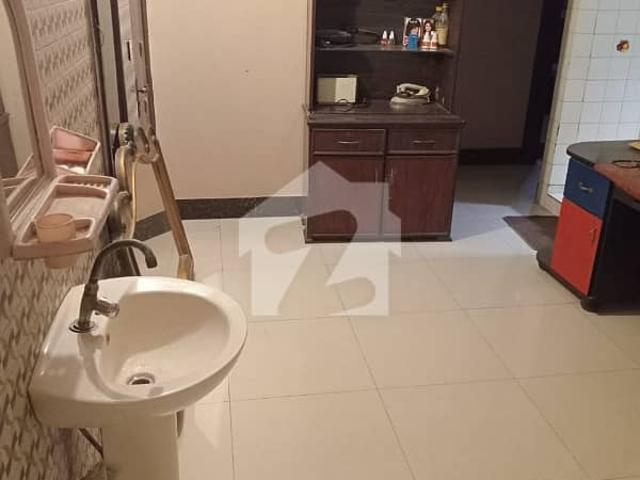 870 Square Feet Flat In Gulshan e Iqbal Block 13/C