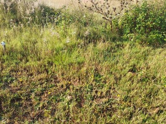 871 m² Land available in Aerorand