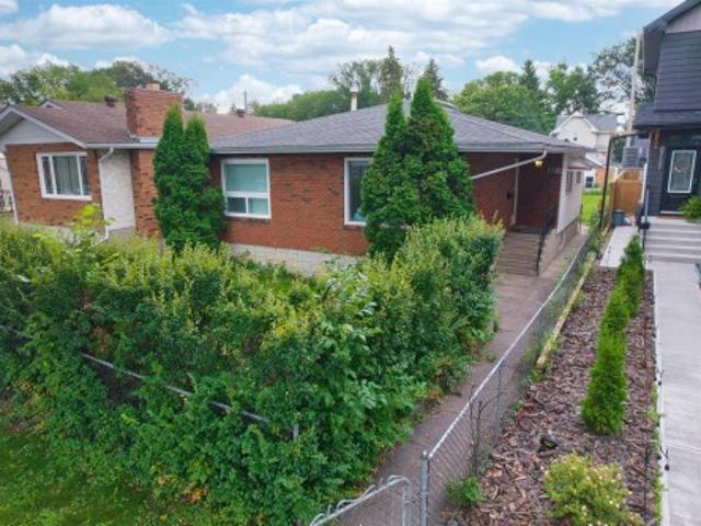 8723 81 Avenue Nw, Edmonton, AB, T6C 0W5 house for sale | Listing ID E4505 | Royal LePage