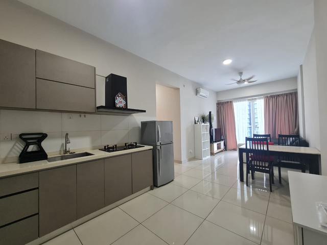 872sf 3 Room Tropicana Bay Residence Fully Furnished Pool View