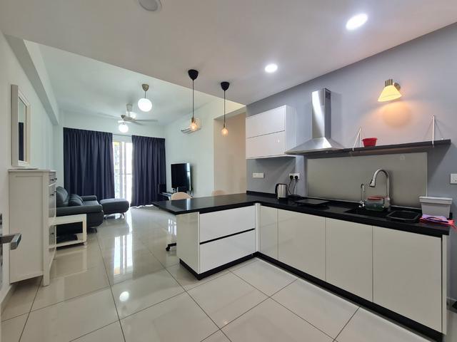872sf Tropicana Bay Residence Pool View WiFi Included