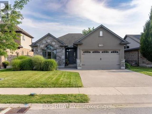 8736 Angie Drive, Niagara Falls Forestview, ON, L2H 0H9 house for sale | Listing ID X13686 | Royal LePage