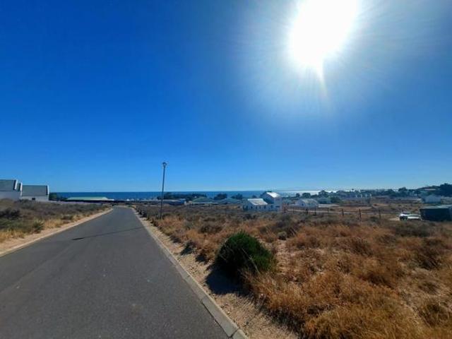 873 m² Land available in Britanica Heights