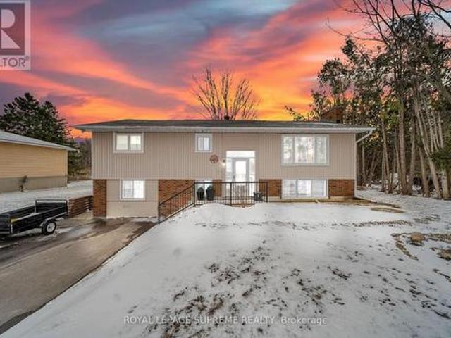 8740 12 Highway, Oro Medonte, ON, L3V 6H2 house for sale | Listing ID S12191 | Royal LePage
