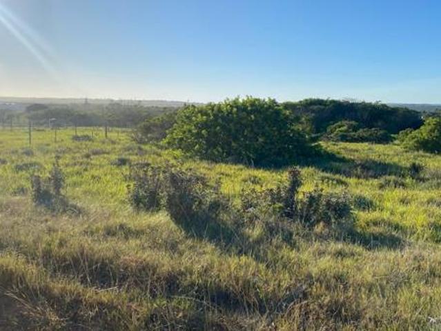 874 m² Land available in Boesmansriviermond
