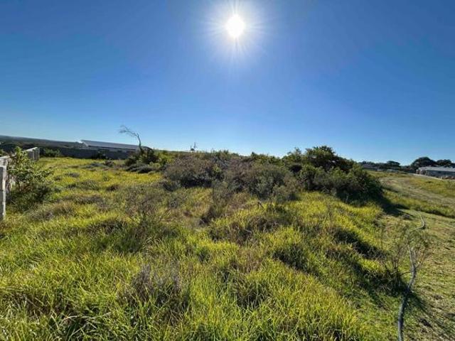 875 m² Land available in Kenton On Sea