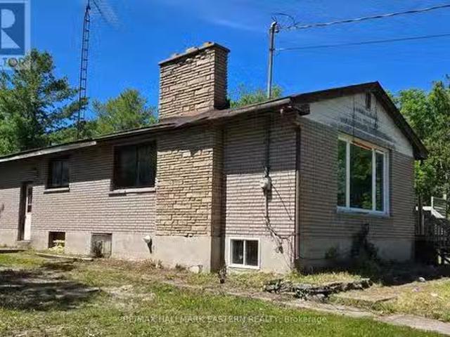 878 Mississauga Street, Smith Ennismore Lakefield, ON, K0L 1R0.