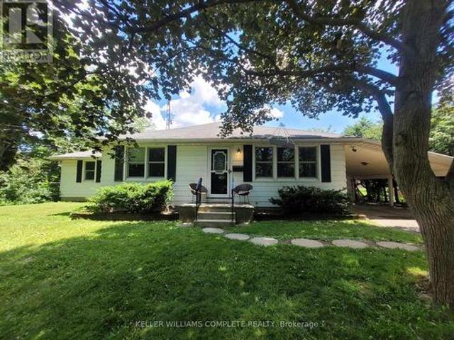 879 West 5Th Street, Hamilton, ON, L9C 5R4 house for sale | Listing ID X13561 | Royal LePage