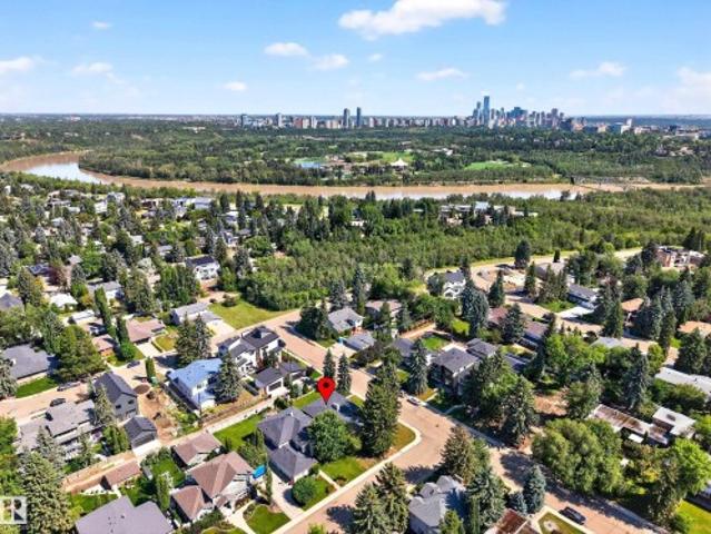 8804 Street, Edmonton, AB, T5R 0E4 house for sale | Listing ID E4493 | Royal LePage