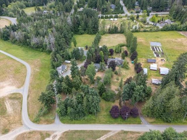 880 Garden Rd East, Qualicum Beach, BC, V9K 1N2 house for sale | Listing ID 1040 | Royal LePage