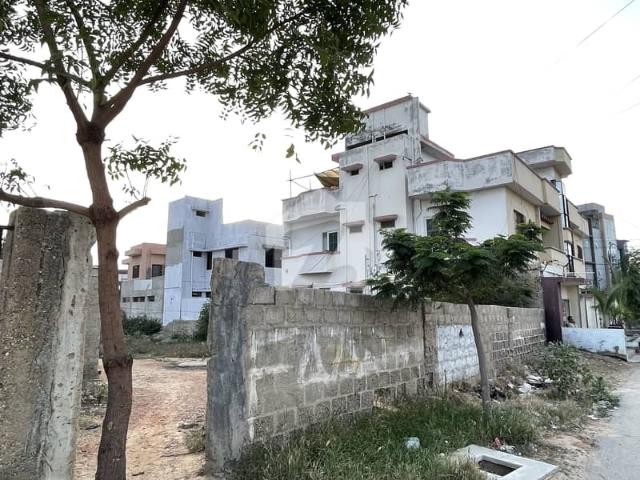 880 Square Yards Residential Plot For Sale In Gulistan E Jauhar