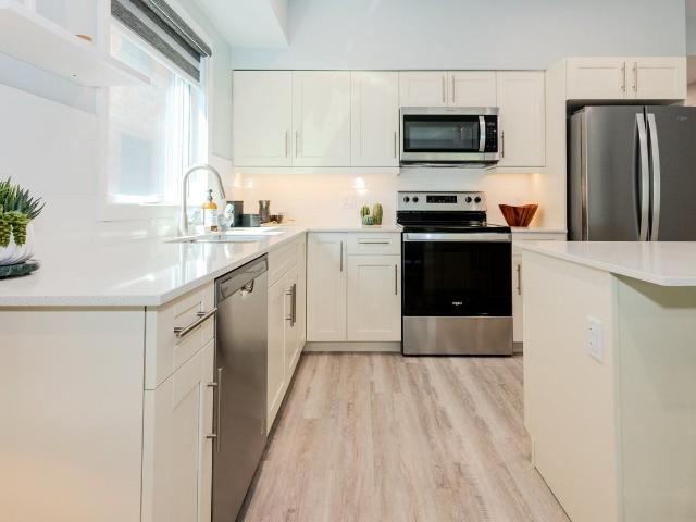 881 Grosvenor Avenue Apartments 3 Bedroom Apartment for Rent at 881 Grosvenor Ave, Winnipeg, MB R3M 0M5 Crescentwood