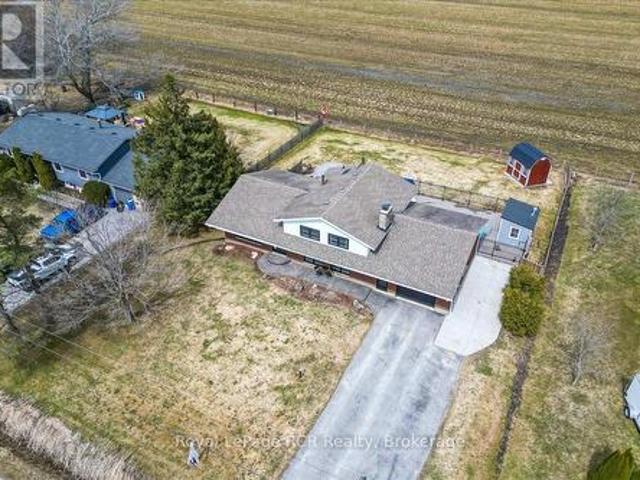 883 30Th Street W, Georgian Bluffs, ON, N4K 6V5 house for sale | Listing ID X13156 | Royal LePage