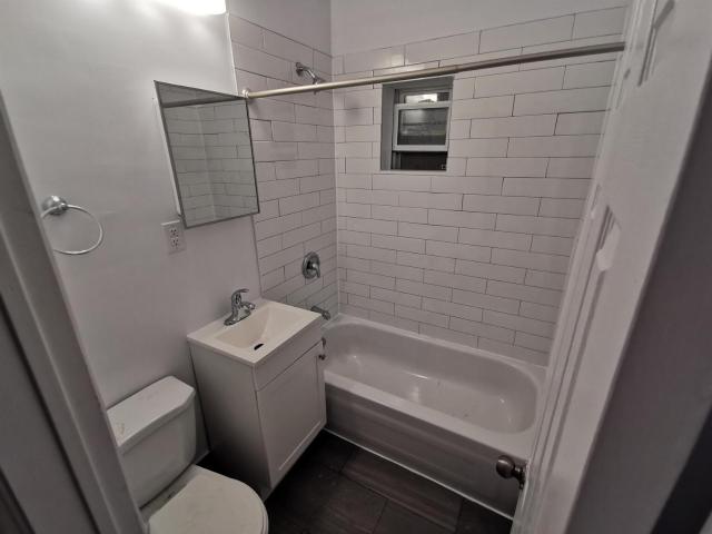 883 Somerset Street West 1 Bedroom 1 Bathroom [object Promise] for Rent