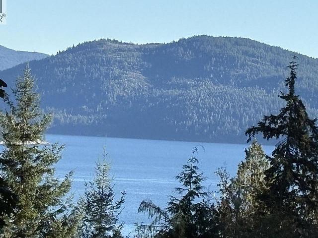883 West Bay Road Gambier Island, British Columbia