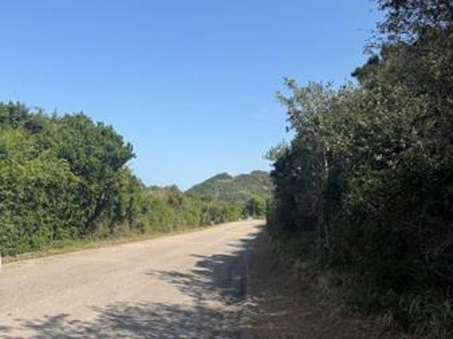 885 m² Land available in Begha