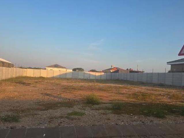 886 m² Land available in Oosterville