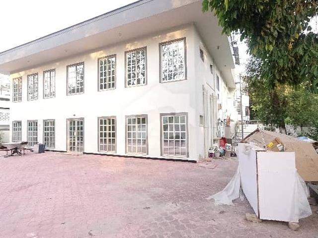 888 Square Yard House Available For Rent In F 7 With 11 Bed 12 Baths