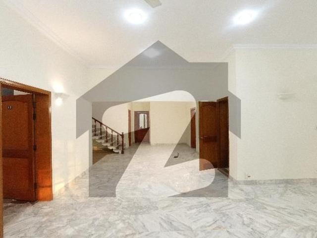 888 Square Yard House Available For Rent In F 7 With 11 Bed 12 Baths F 7
