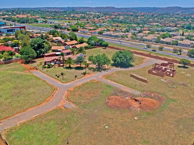 888m² Vacant Land For Sale in Randpark Ridge