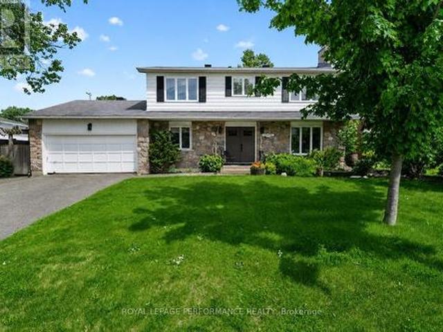 889 Dresden Crescent, Ottawa, ON, K2B 5H8 house for sale | Listing ID X13461 | Royal LePage
