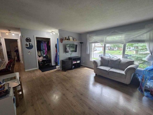 88 Arlington Drive St. Albert 4 Bedroom Apartment for Rent at 88 Arlington Dr, St. Albert, AB T8N 3A8 Akinsdale