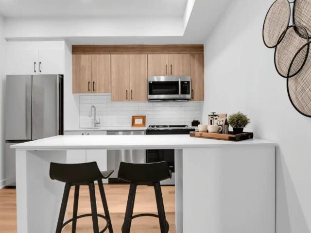 88 Beechwood — One Bedroom Plus Den