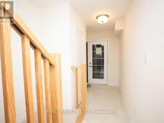 88 Fieldridge Crescent, Brampton, ON, L6R 0C2 townhouse for sale | Listing ID W12152 | Royal LePage
