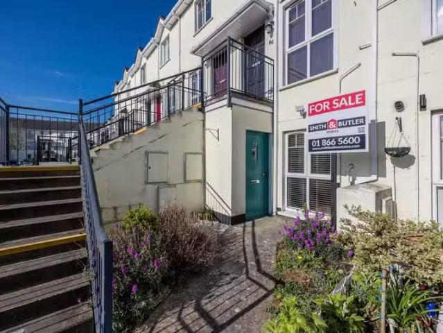 88 Holywell Wood, K67P274 is for sale