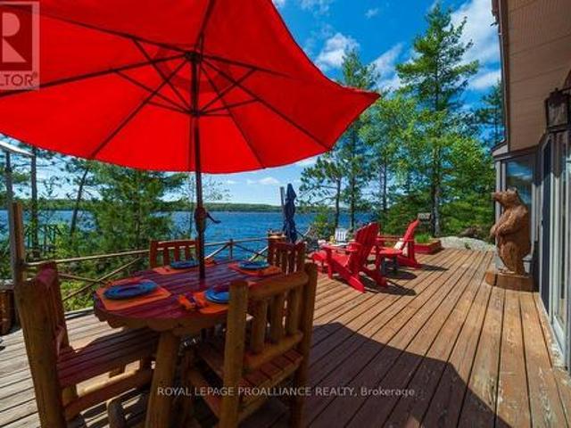 890 Mazinaw Lake, Addington Highlands, ON, K0H 1K0 house for sale | Listing ID X12165 | Royal LePage