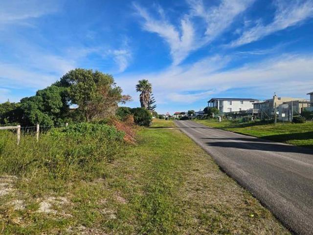 891 m² Land available in Pearly Beach