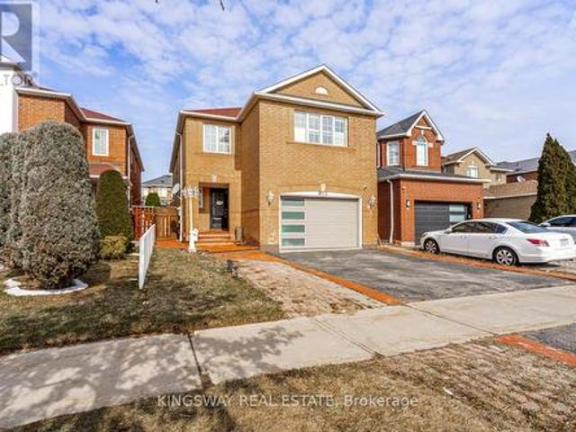 891 Stonebridge Avenue, Mississauga, ON, L5V 2L3 house for sale | Listing ID W13516 | Royal LePage