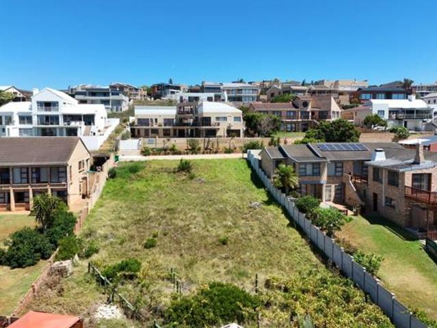 892 m² Land available in Wavecrest