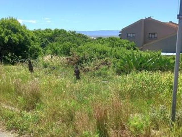 892 m² Land available in Wavecrest