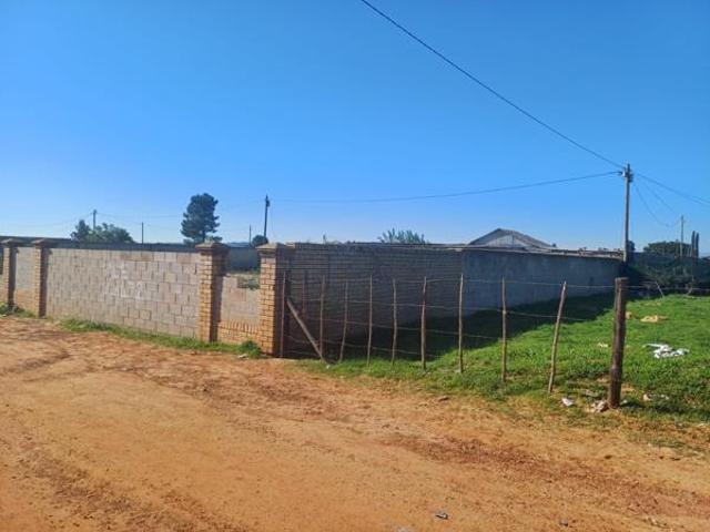 892 m² Land available in Chatsworth