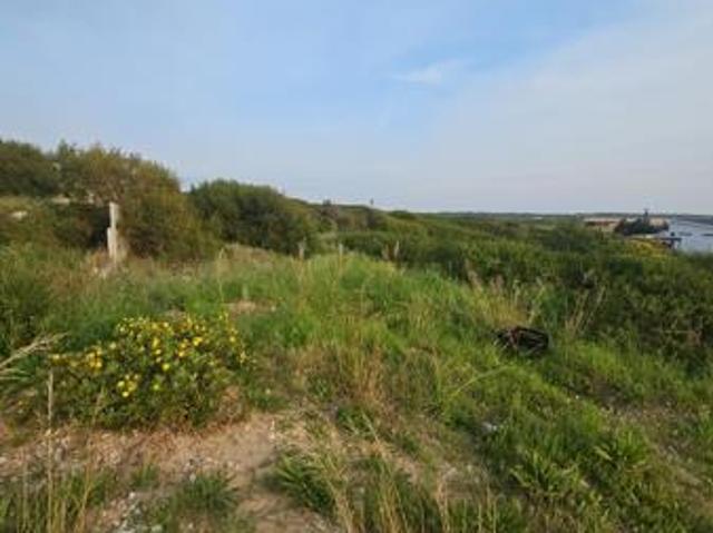 892 m² Land available in Hawston