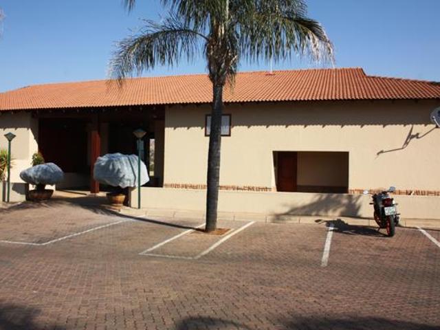 893 m² Land available in Birdwood Estate