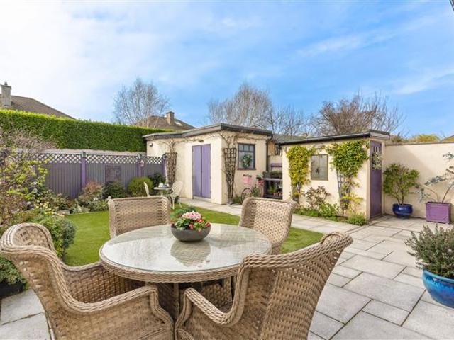 895,000 | 11 Abbey Park, Monkstown, Blackrock, Co. Dublin Sherry FitzGerald Dun Laoghaire 5019 MyHome. Ie Residential