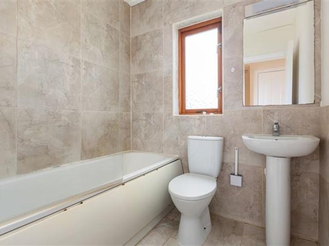 895,000 | 39 Shrewsbury Park, Ballsbridge, Dublin 4 Sherry FitzGerald Ballsbridge 4985 MyHome. Ie Residential