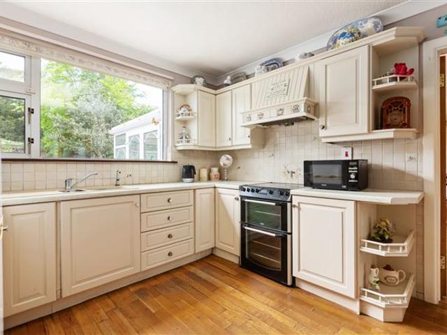 895,000 | 7 Dun Emer Drive, Dundrum, Dublin 16 Sherry FitzGerald Dundrum 4999 MyHome. Ie Residential